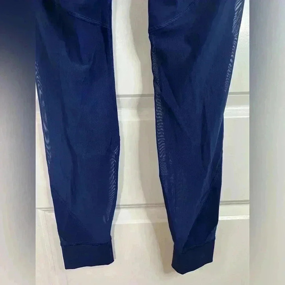 Lululemon Women’s Luxtreme Hot Like Agni Pant Leggings - Size 6 - Picture 5 of 10